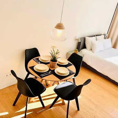 Apartment Crespo High Class Next To Saldanha Lisbon