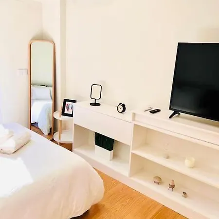 Crespo High Class Next To Saldanha ליסבון