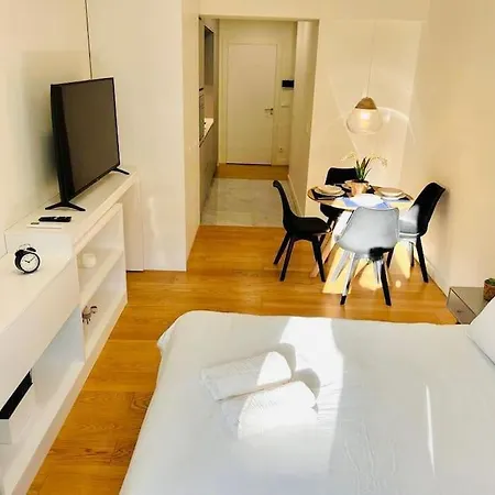 Crespo High Class Next To Saldanha *