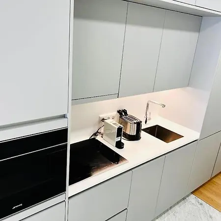 Crespo High Class Next To Saldanha *